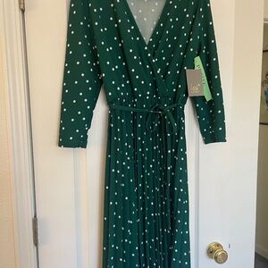 Green & White polka dot dress